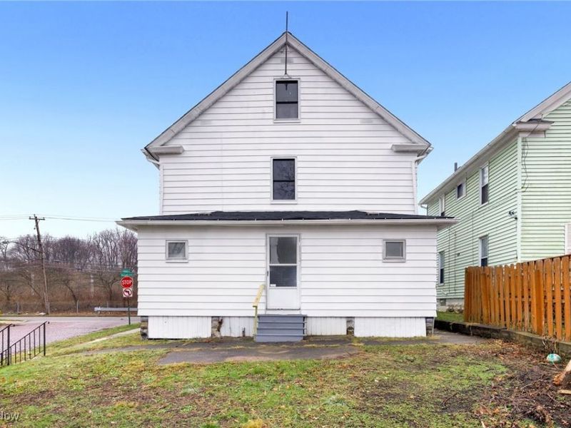 163 Russell Avenue, Akron, OH 44311 Photo 5