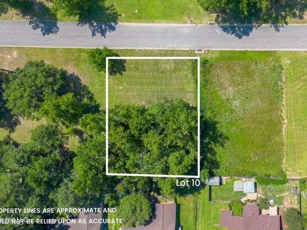 Lot 10 Briar Creek Cir., Laurel, MS 39440