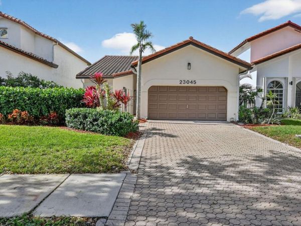 23045 Via Stel, Boca Raton, FL 33433