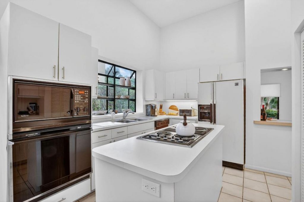 23045 Via Stel, Boca Raton, FL 33433 Photo