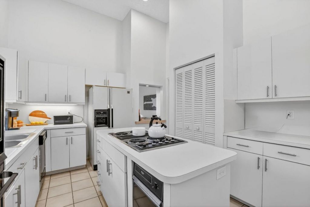 23045 Via Stel, Boca Raton, FL 33433 Photo