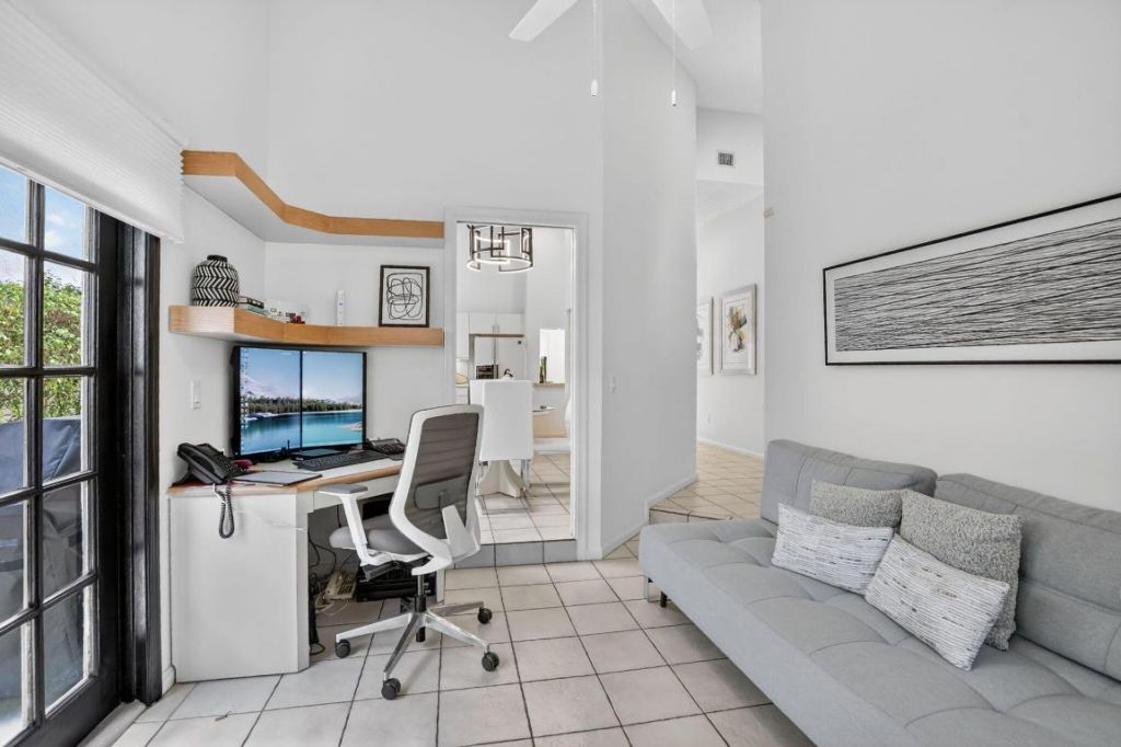 23045 Via Stel, Boca Raton, FL 33433 Photo