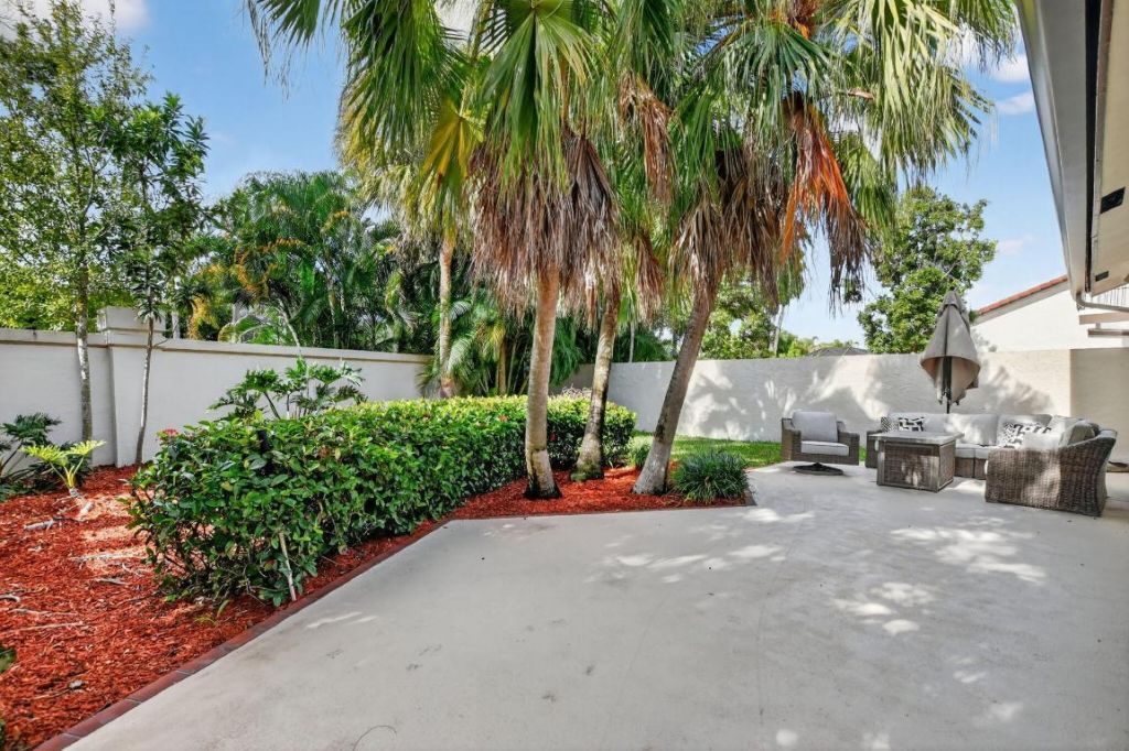 23045 Via Stel, Boca Raton, FL 33433 Photo