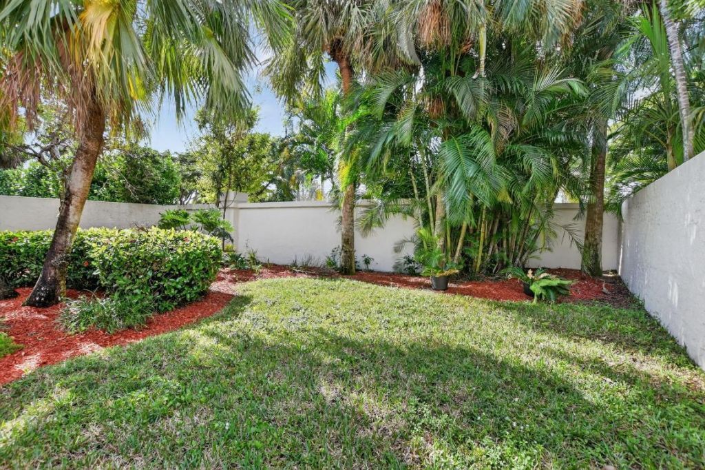 23045 Via Stel, Boca Raton, FL 33433 Photo