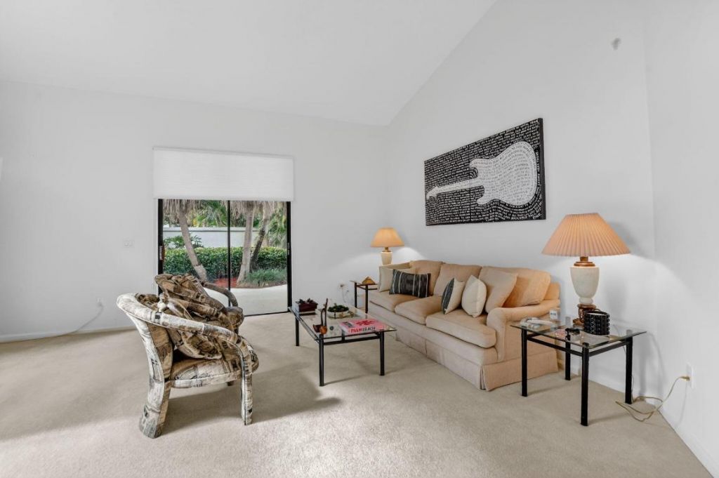 23045 Via Stel, Boca Raton, FL 33433 Photo