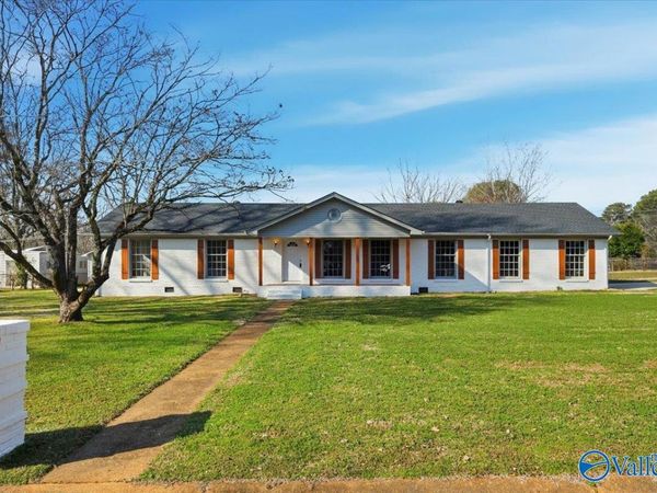 1717 Sebring Street NW, Huntsville, AL 35816