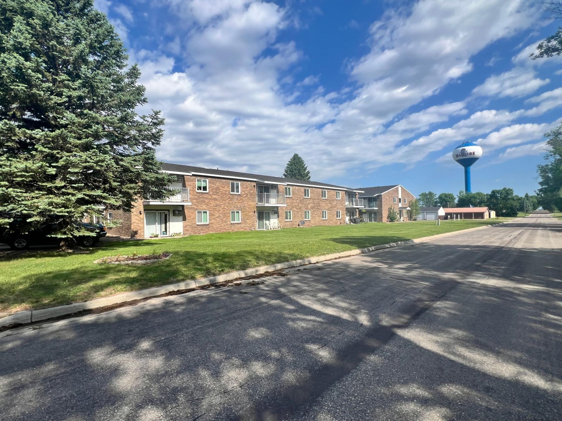 207 and 213 9th Avenue, Madison, MN 56256