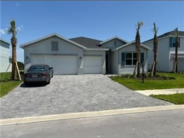 10490 Mineral CT, NORTH FORT MYERS, FL 33917