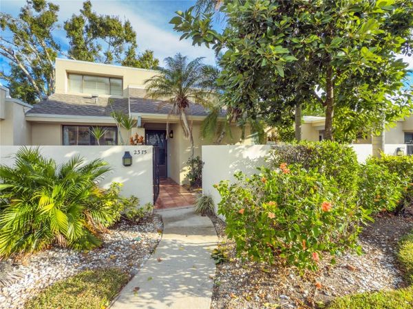 2375 LAKESIDE MEWS, Unit D2, SARASOTA, FL 34235