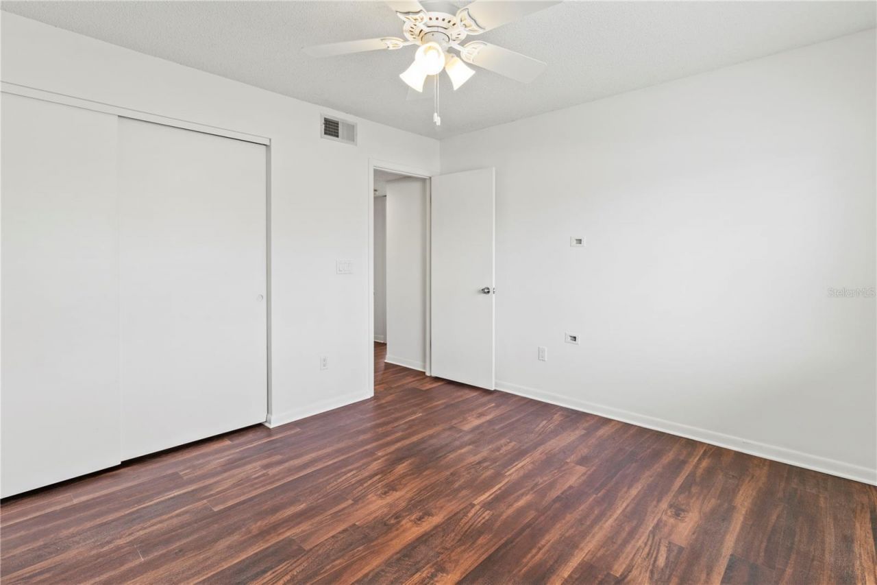 2375 Lakeside Mews, Unit D2, Sarasota, FL 34235 Photo