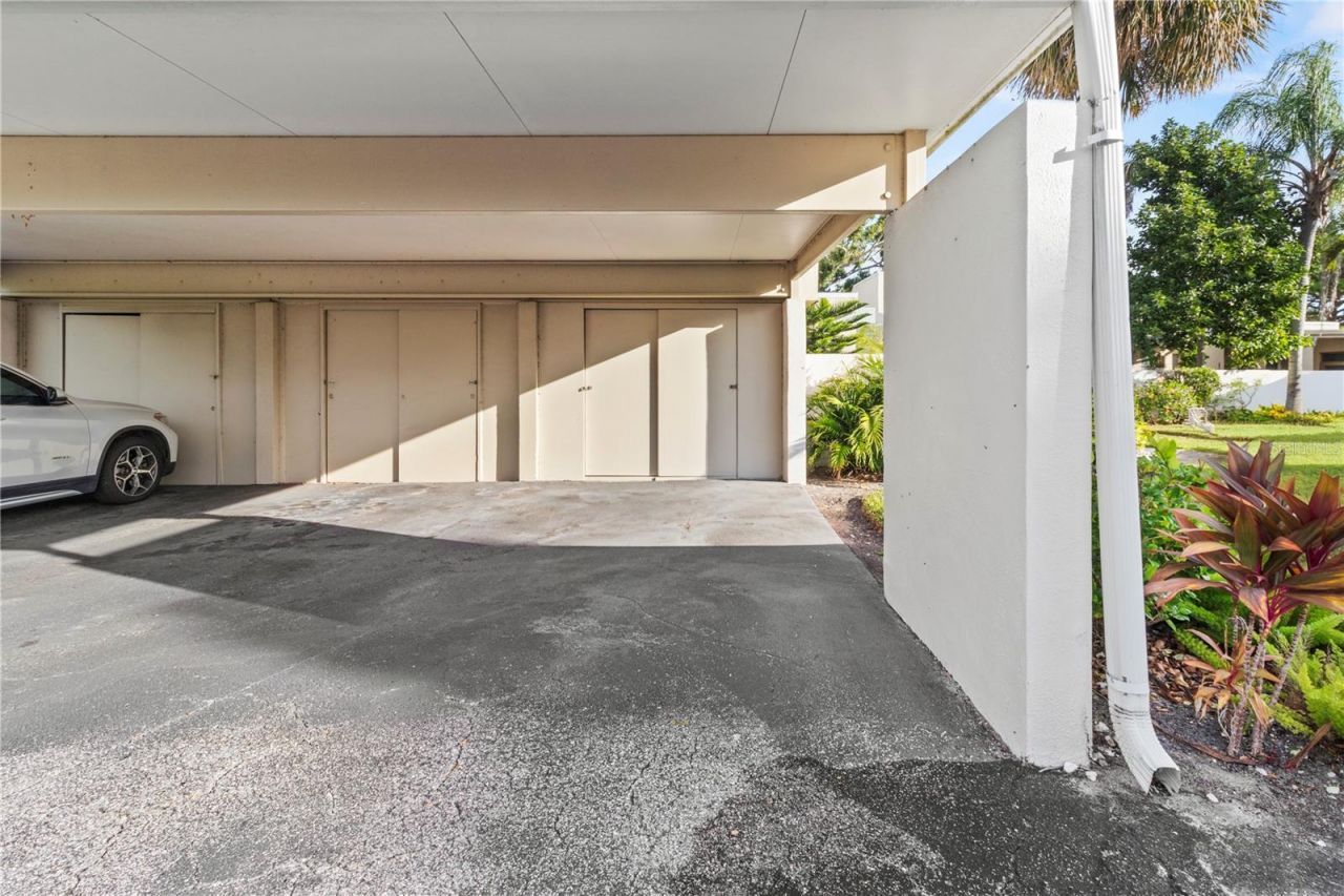 2375 Lakeside Mews, Unit D2, Sarasota, FL 34235 Photo