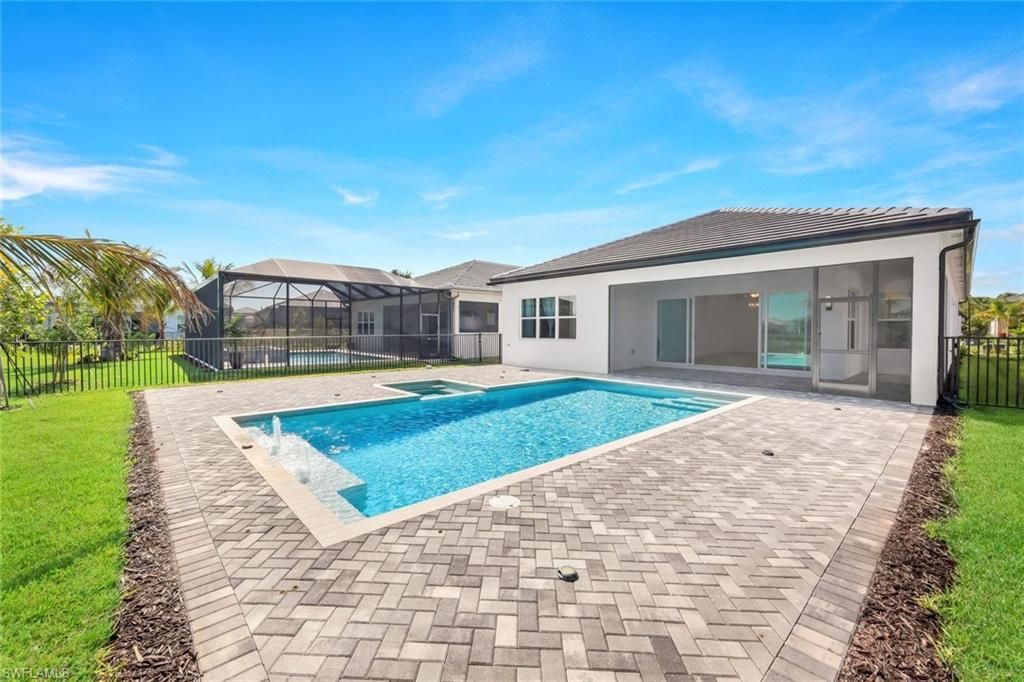 12243 Lotus Ave, Naples, FL 34120 Photo