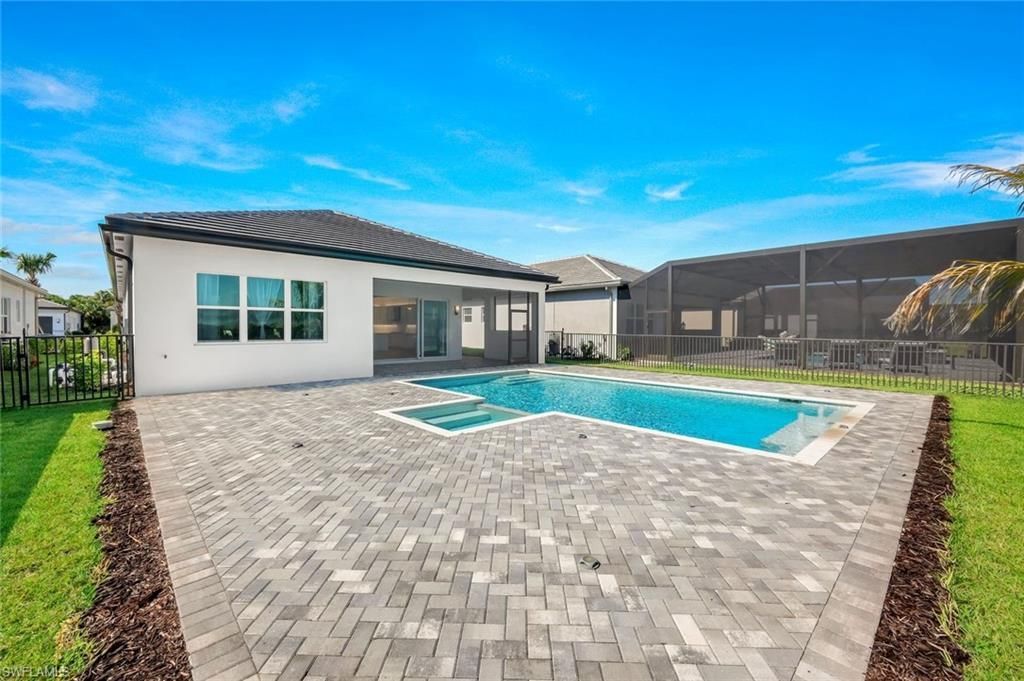 12243 Lotus Ave, Naples, FL 34120 Photo