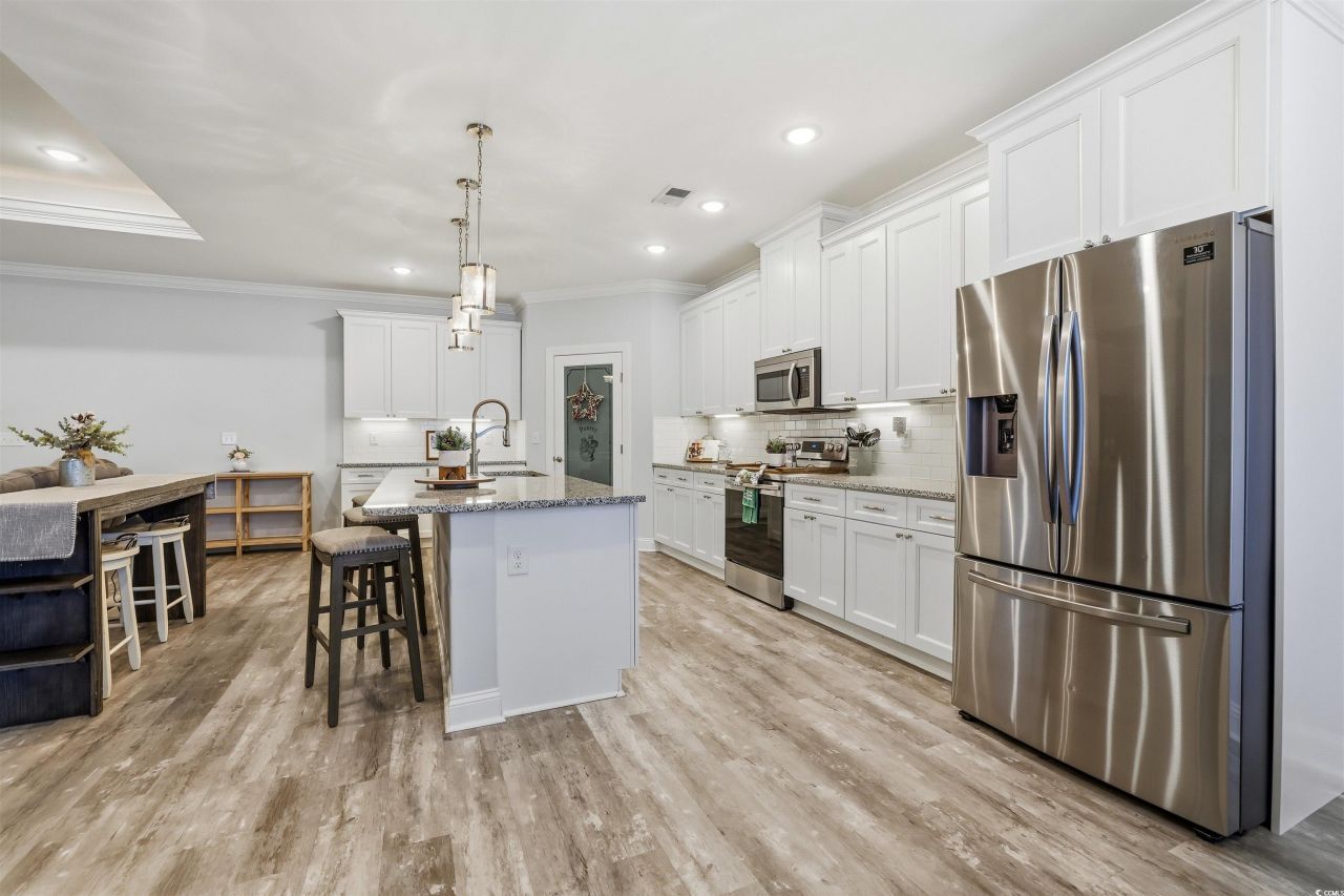 11590 Bay Dr. Photo 16