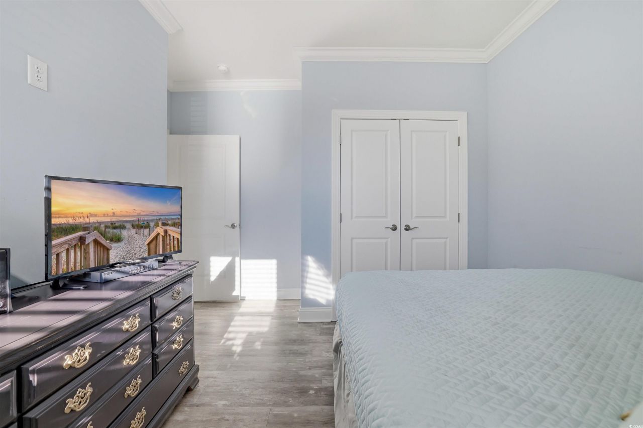 11590 Bay Dr. Photo 28