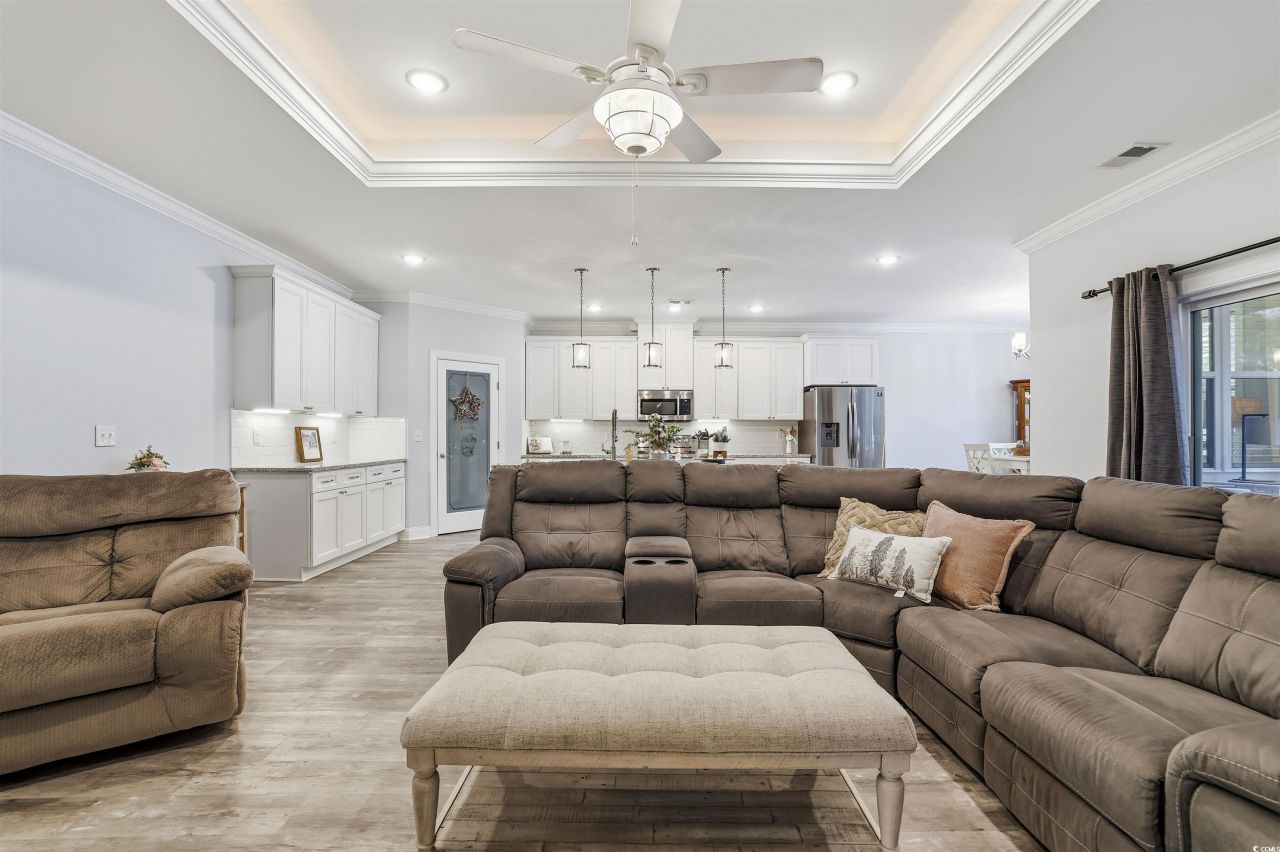 11590 Bay Dr. Photo 8