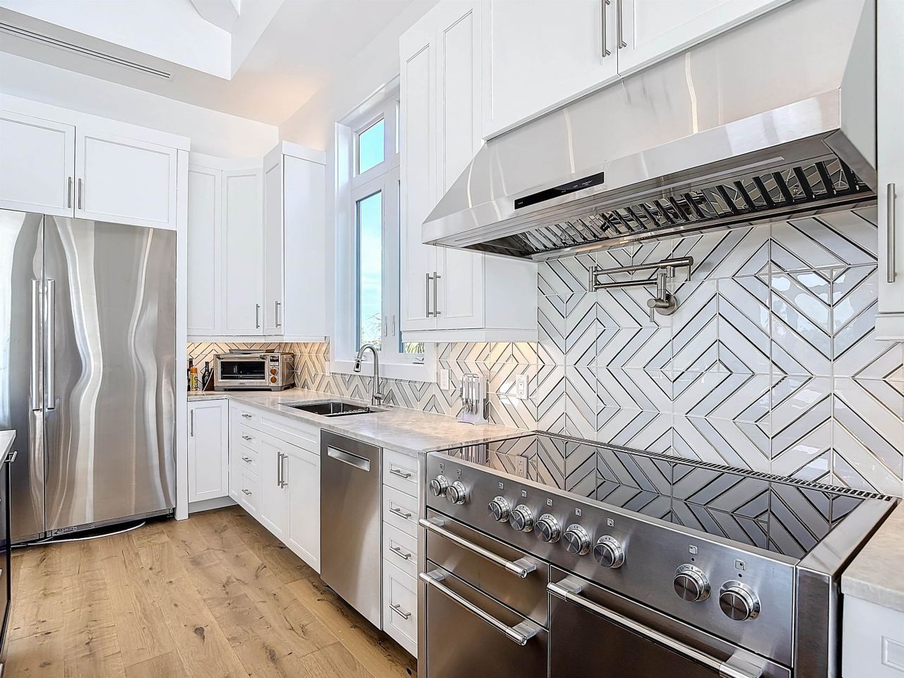 9345 Dimmick Dr, Sanibel, FL 33957 Photo