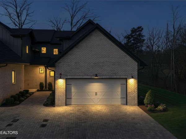 627 October Glory Lane, Knoxville, TN 37934
