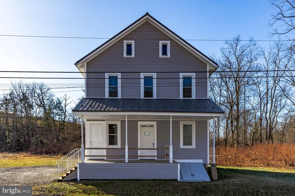 1586 SCHWABEN CREEK ROAD, DORNSIFE, PA 17823