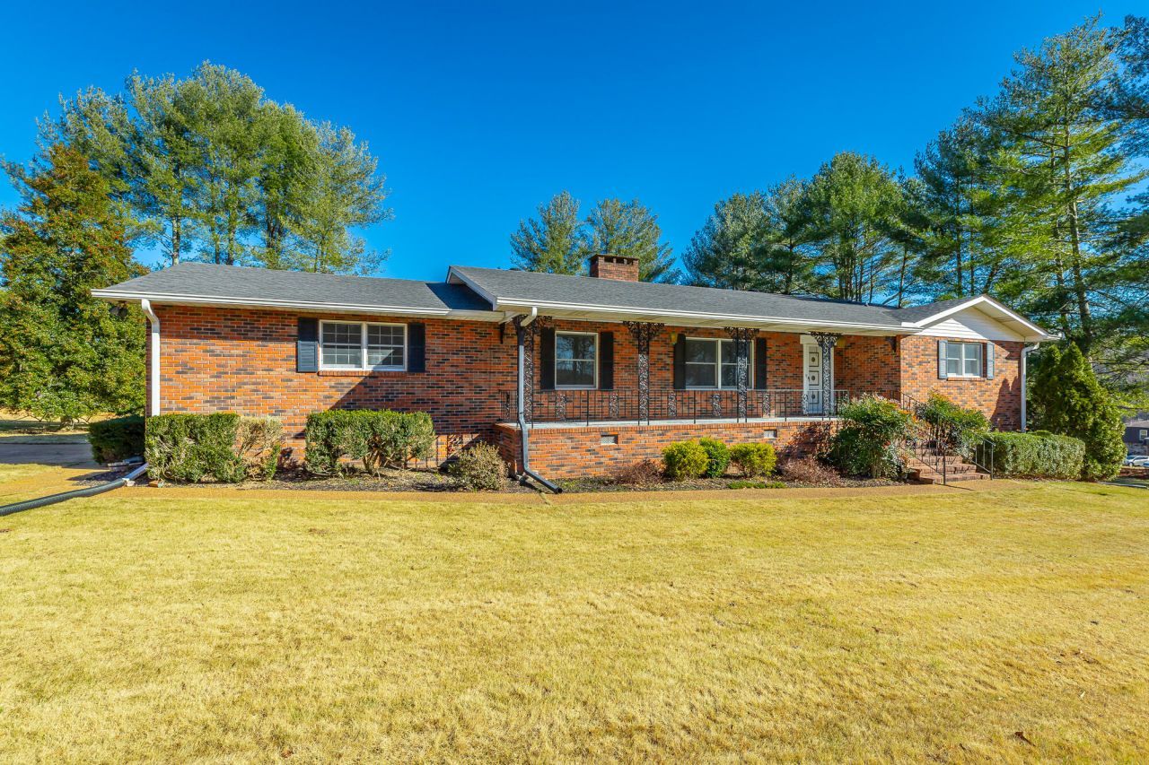 114 Mountain View Drive Jasper, TN 37347
