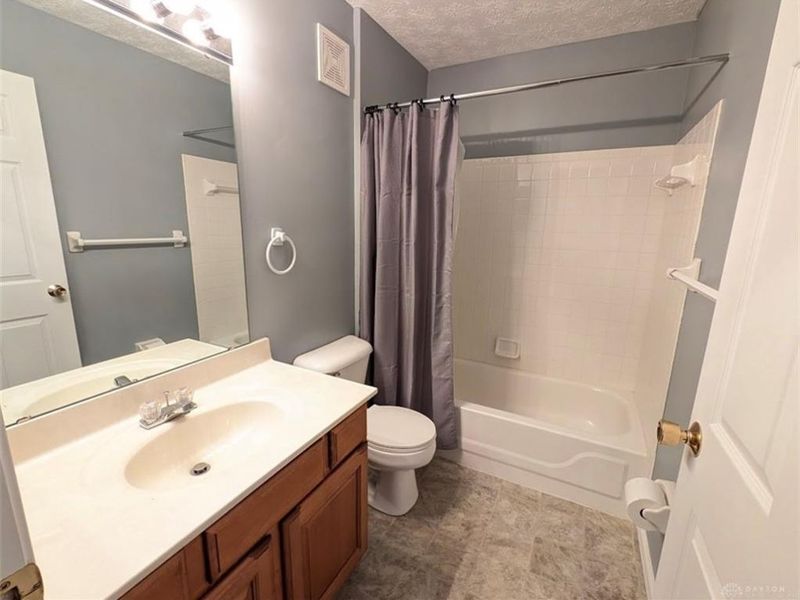 1820 Piper Lane, Unit 104, Dayton, OH 45440 Photo 13