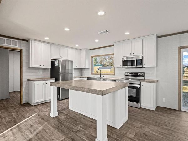 124 Porter Circle, Savoy, TX 75479