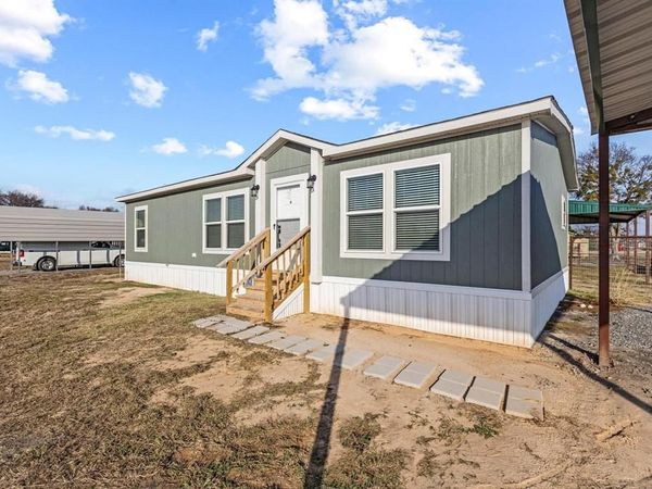 124 Porter Circle, Savoy, TX 75479