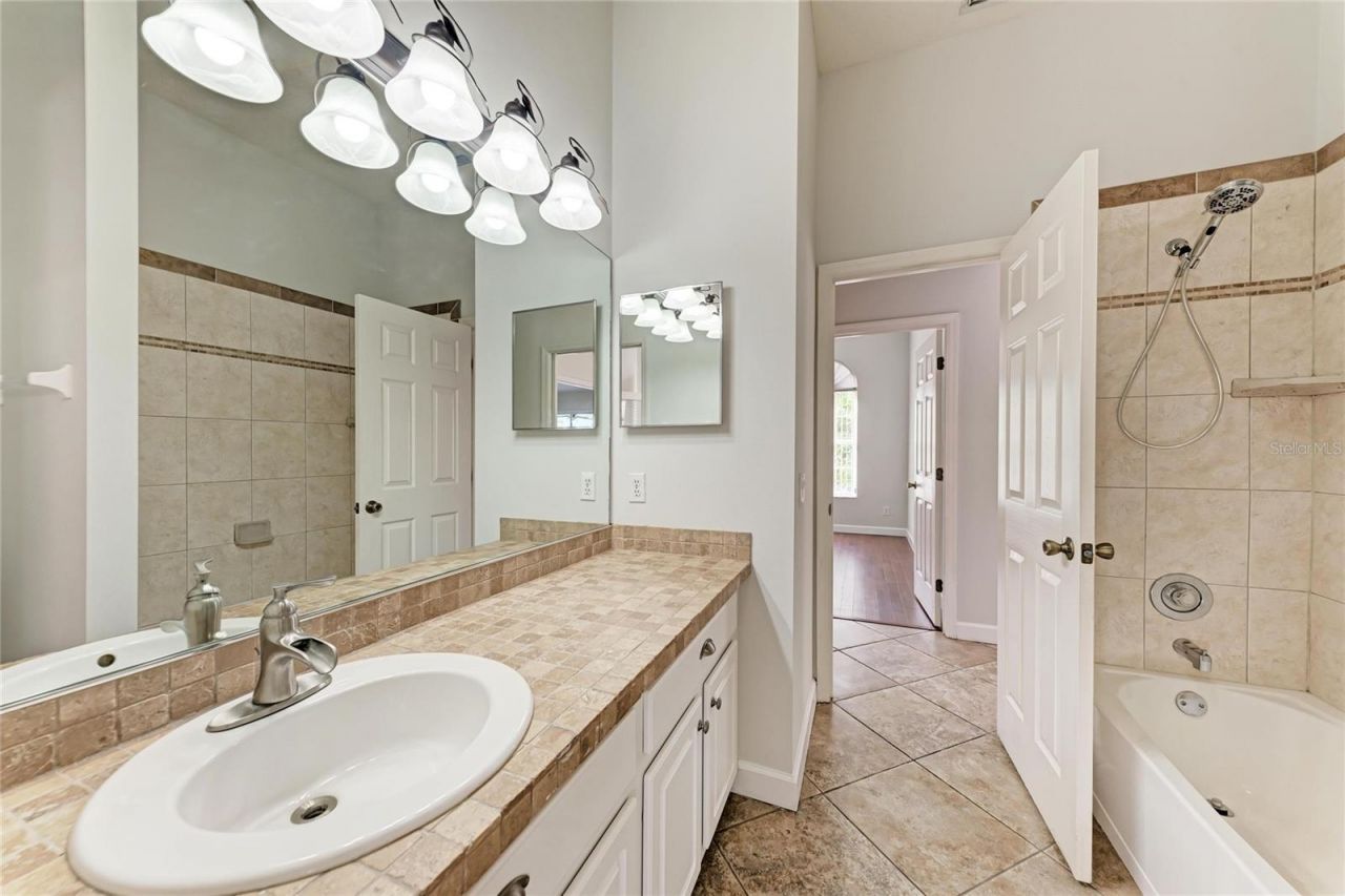 217 39th Street Ne, Bradenton, FL 34208 Photo