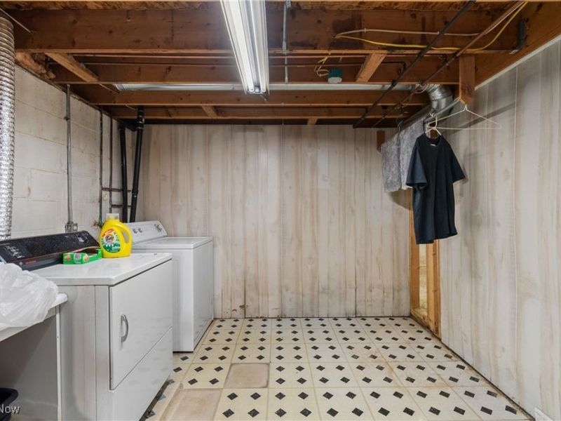 4057 Paumier Avenue, Louisville, OH 44641 Photo 24