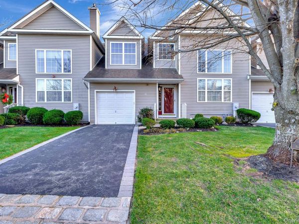 45 Halley Lane, Miller Place, NY 11764