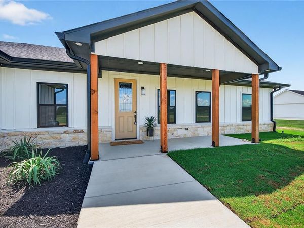 192 Brooks Lane, Sadler, TX 76264