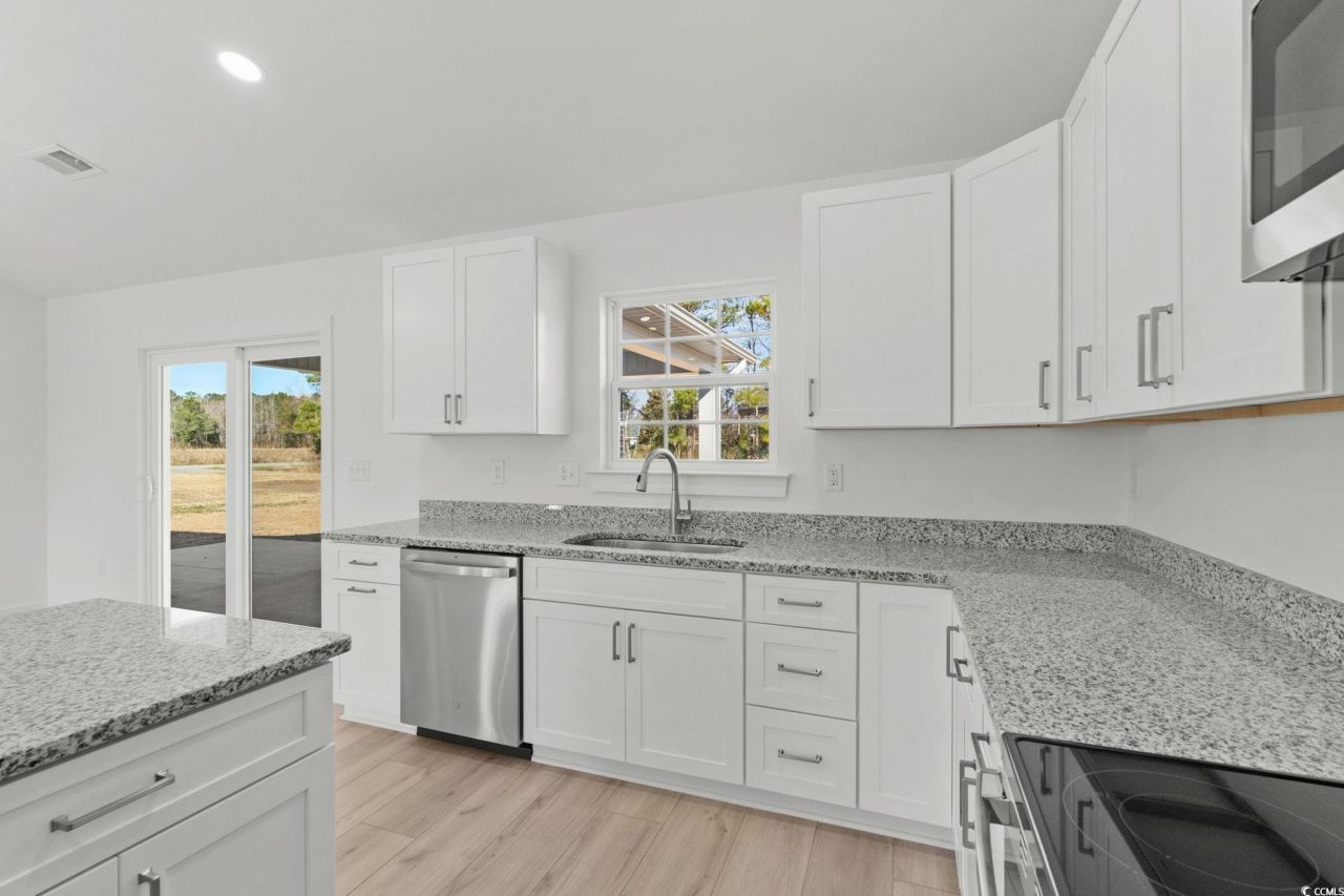 443 Pine Needle Dr. Photo 10