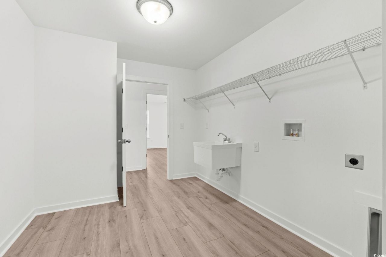 443 Pine Needle Dr. Photo 21