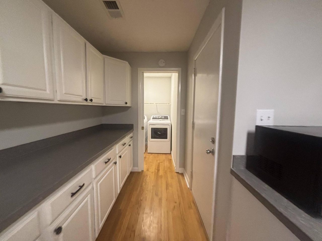 1948 Westminster Road Photo 10