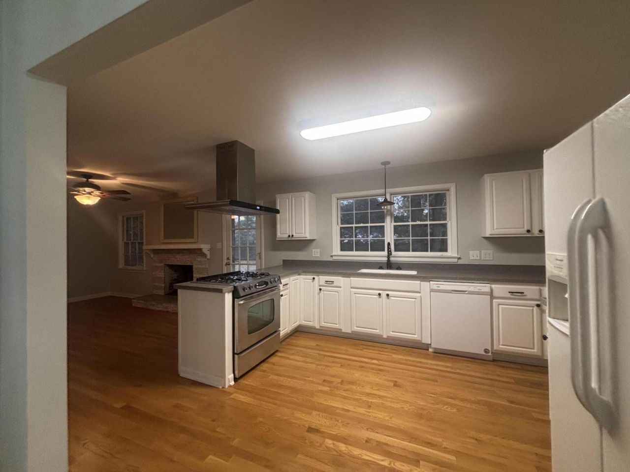 1948 Westminster Road Photo 8