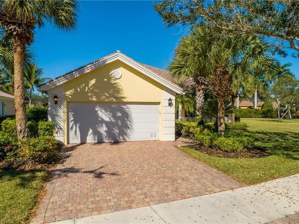 28308 Moray DR, BONITA SPRINGS, FL 34135