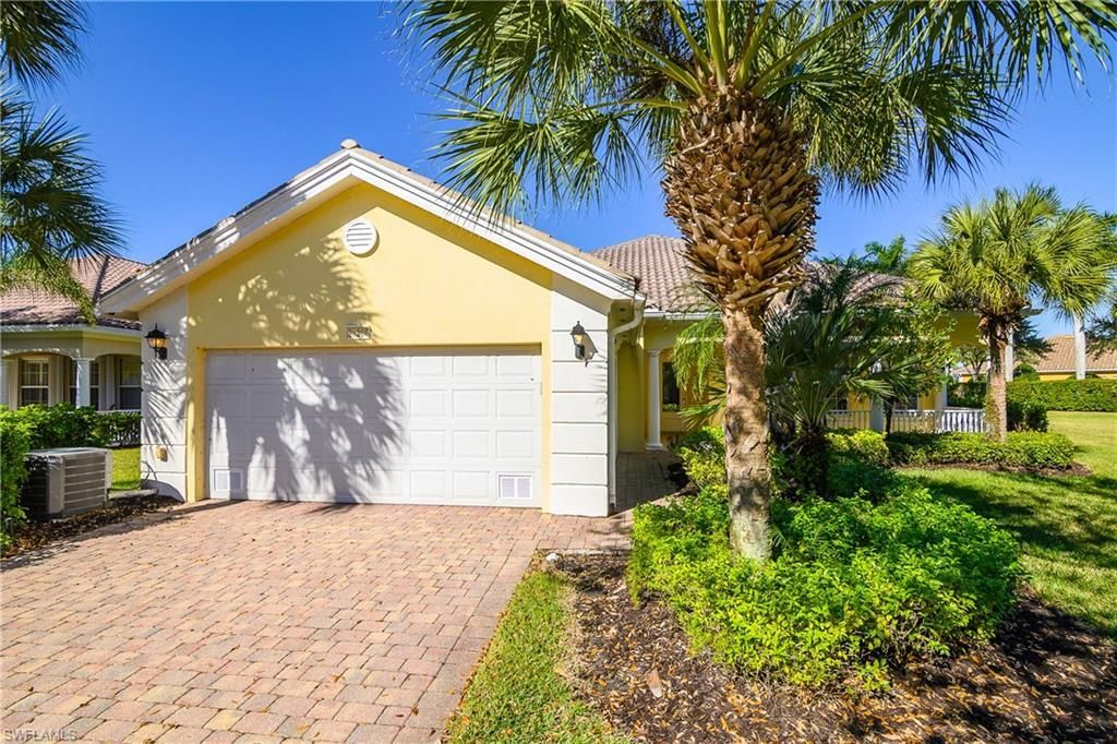 28308 Moray Dr, Bonita Springs, FL 34135 Photo