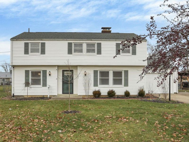 480 Yarmouth Lane, Columbus, OH 43228 Photo 2