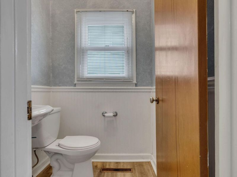 480 Yarmouth Lane, Columbus, OH 43228 Photo 27