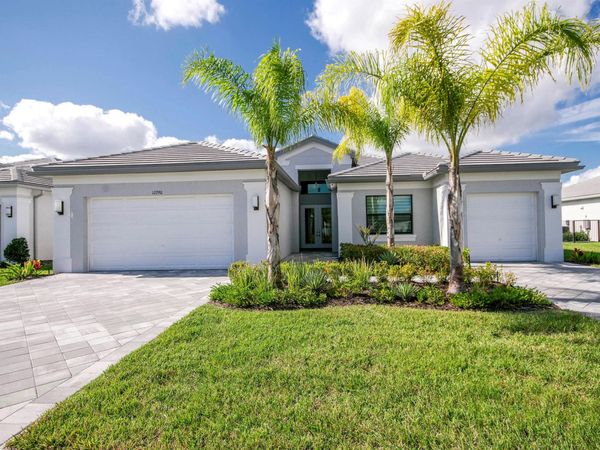12290 SW Saltwater Drive, Port St. Lucie, FL 34987