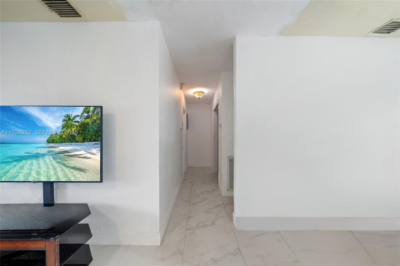 6960 Scott St, Hollywood, FL 33024 Photo