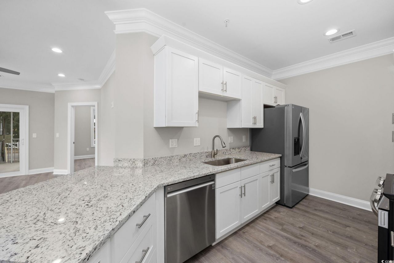 627 Bonaventure Dr. Photo 10