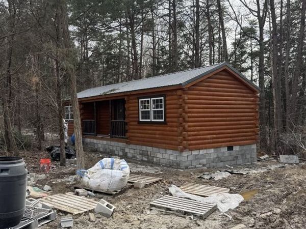 2501 Chestnut Grove Road , Columbia, KY 42728