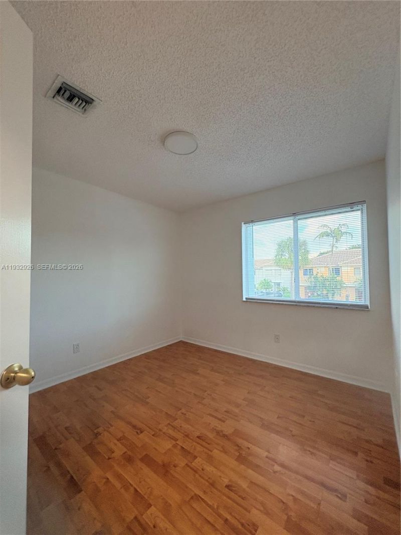 752 NW 208th Ter, Pembroke Pines, FL 33029 Photo