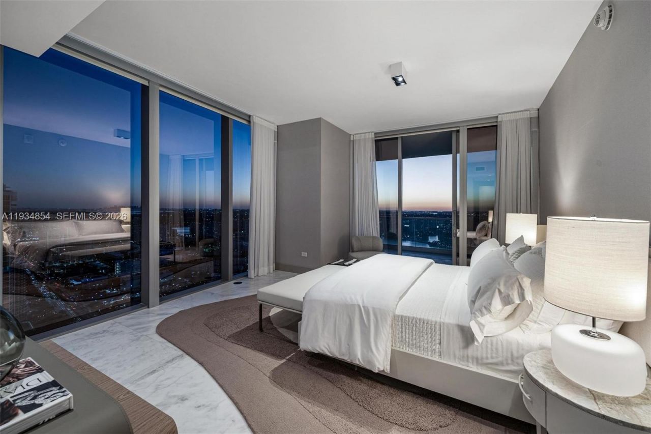 18501 Collins Ave, Unit 4003/4004, Sunny Isles Beach, FL 33160 Photo