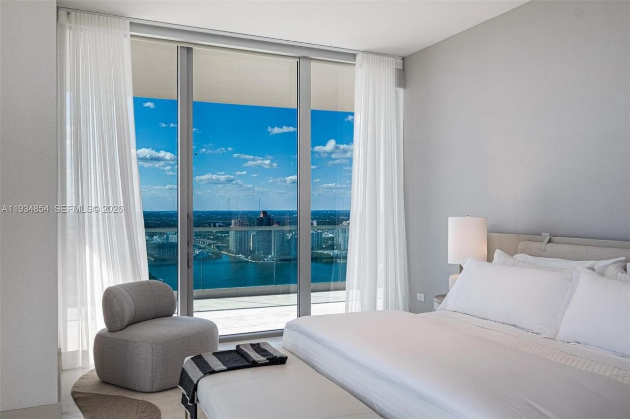 18501 Collins Ave, Unit 4003/4004, Sunny Isles Beach, FL 33160 Photo