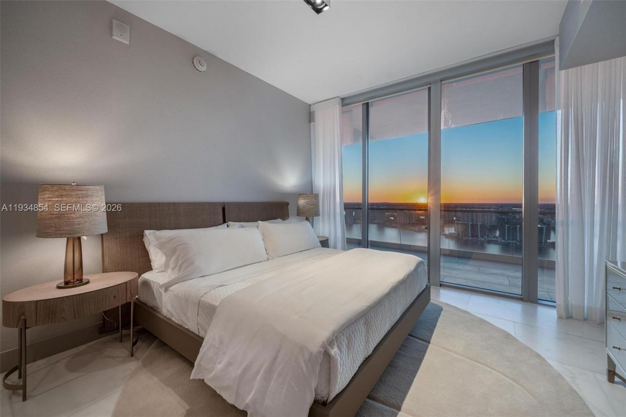 18501 Collins Ave, Unit 4003/4004, Sunny Isles Beach, FL 33160 Photo