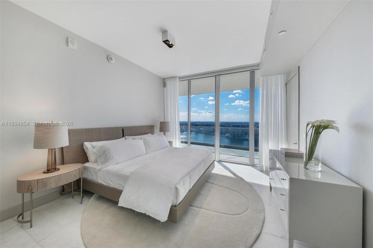 18501 Collins Ave, Unit 4003/4004, Sunny Isles Beach, FL 33160 Photo