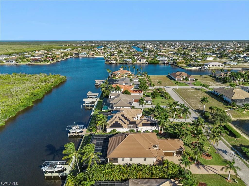 848 W Cape Estates Cir, Cape Coral, FL 33993 Photo