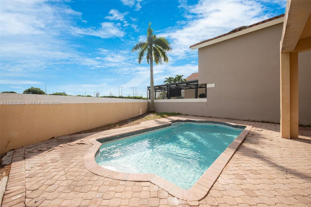 14803 SW 132nd Ave, Miami, FL 33186 Photo